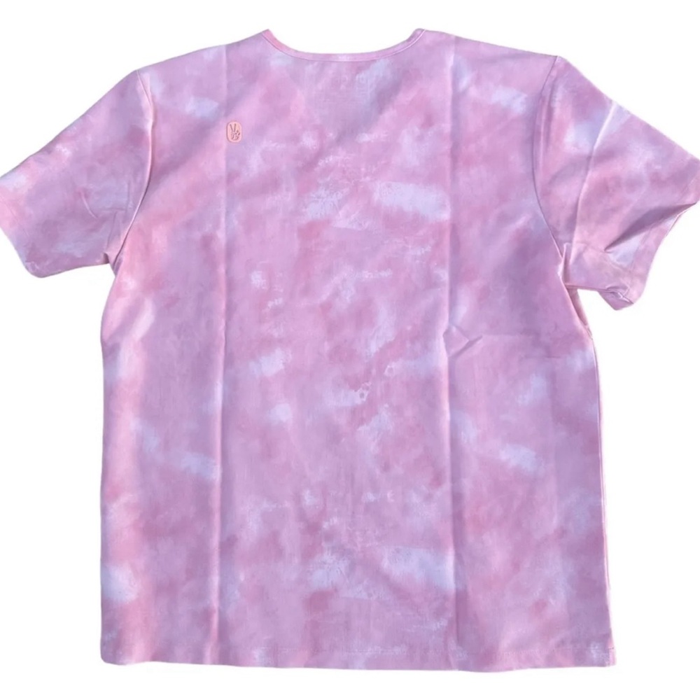 Men Figs Scrub Top in Medium